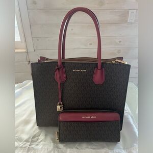 Michael Kors Mercer Large Leather Tote Shoulder Bag and matching wallet